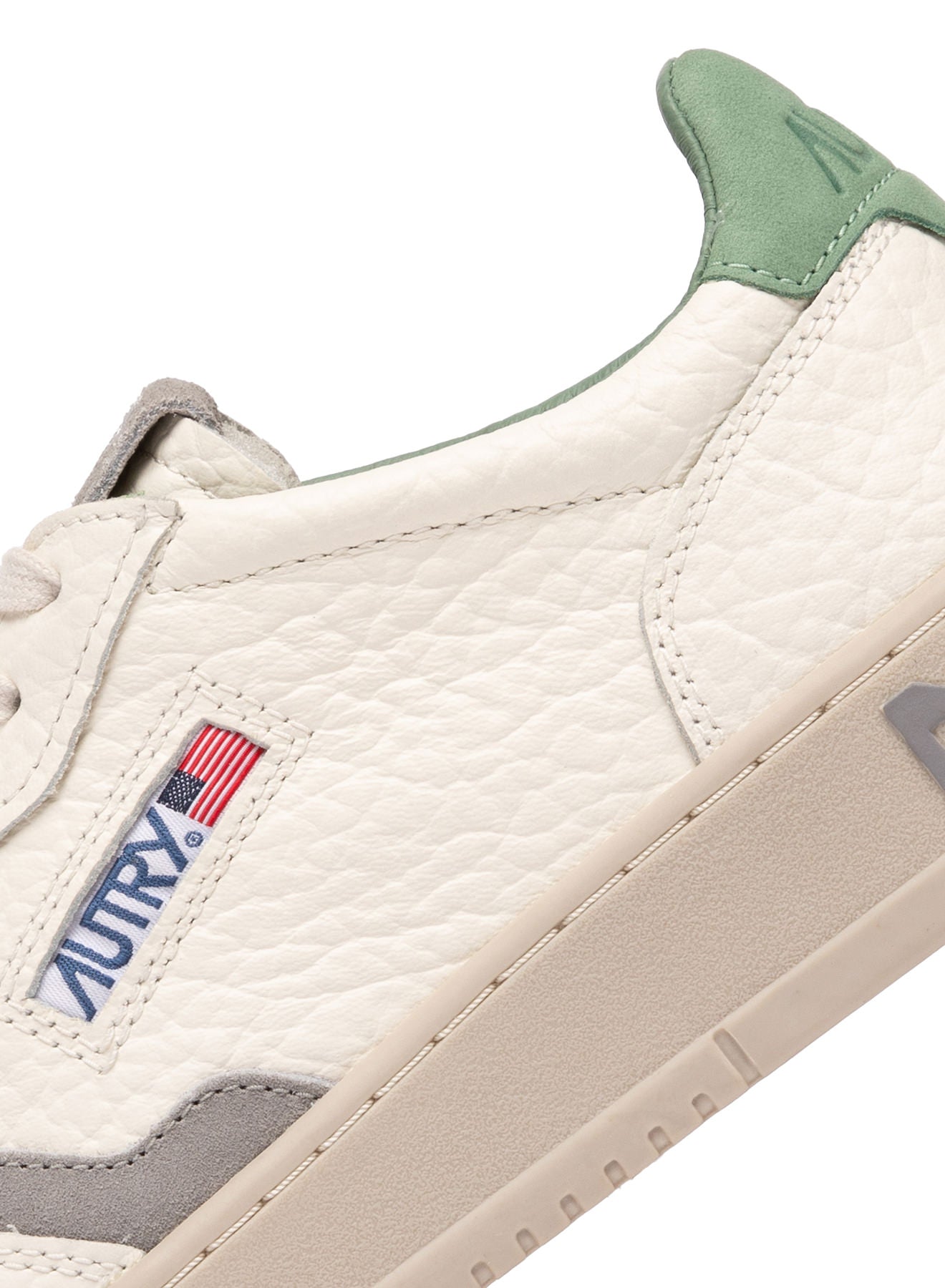 AUTRY Man Medalist NE16-NBK/ELE/Suede loden/vapor